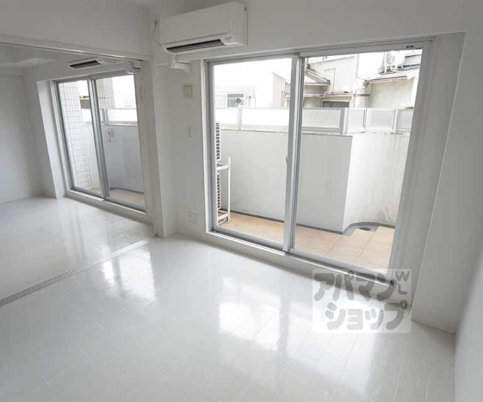 【プリオーレリベルタ桂A棟】間取