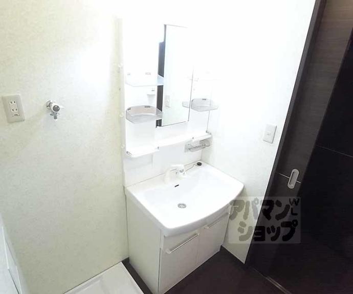 【マ・リッチ西院】間取