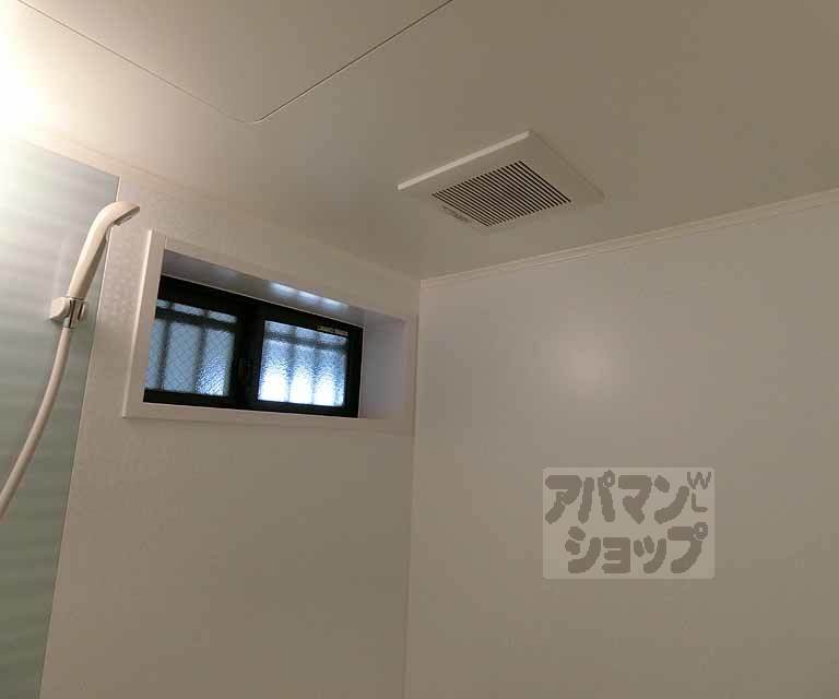 【マ・リッチ西院】間取