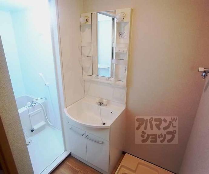 【ラ・プルミエール烏丸五条】間取