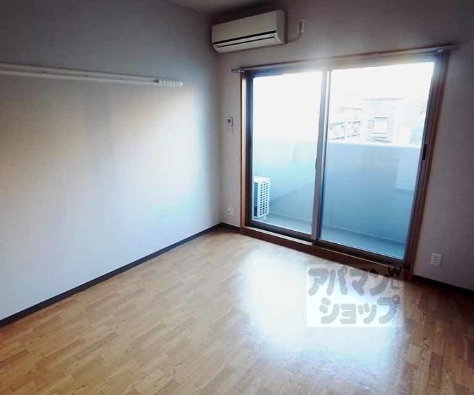 【ラ・プルミエール烏丸五条】間取