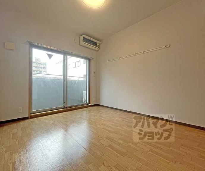 【ラプルミエール烏丸五条】間取