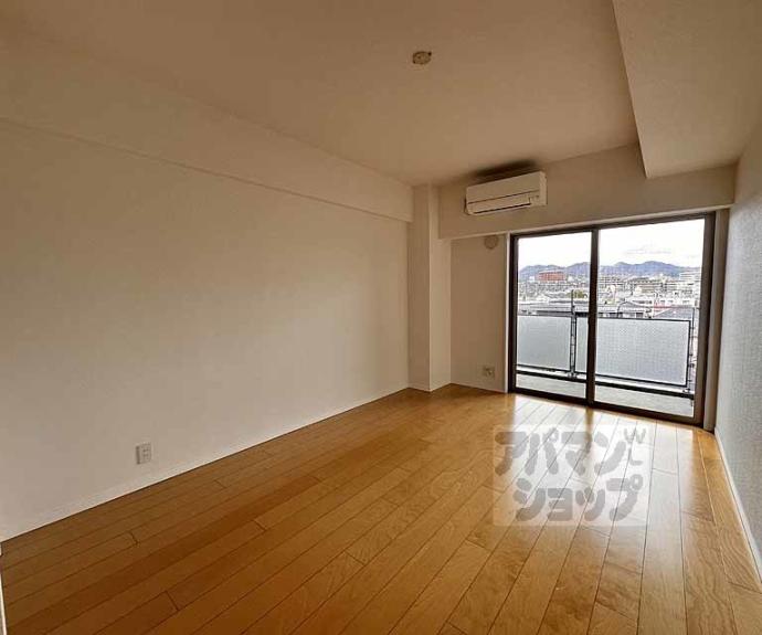 【プリモ・レガーロ西京極】間取