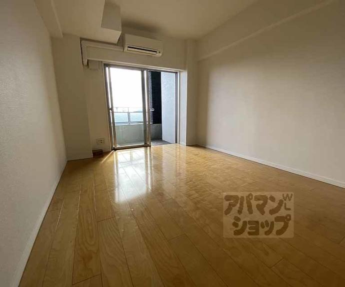 【プリモ・レガーロ西京極】間取