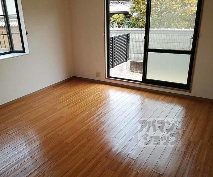 【グレイスコート嵐山】間取