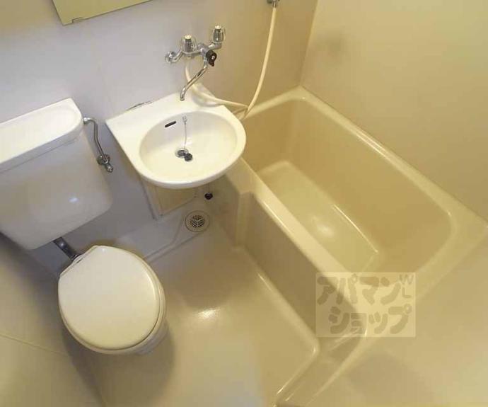 【ミ・クアルト】間取