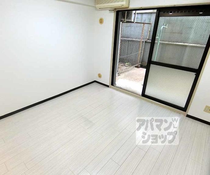 【クレセント太秦】間取