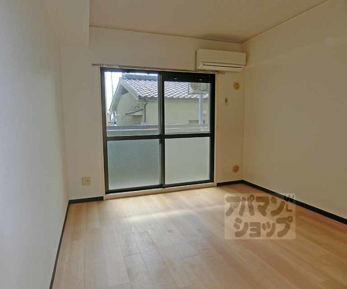 【クレセント太秦】間取