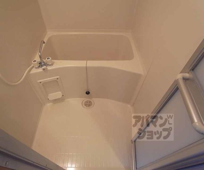 【エレガンス西院】間取