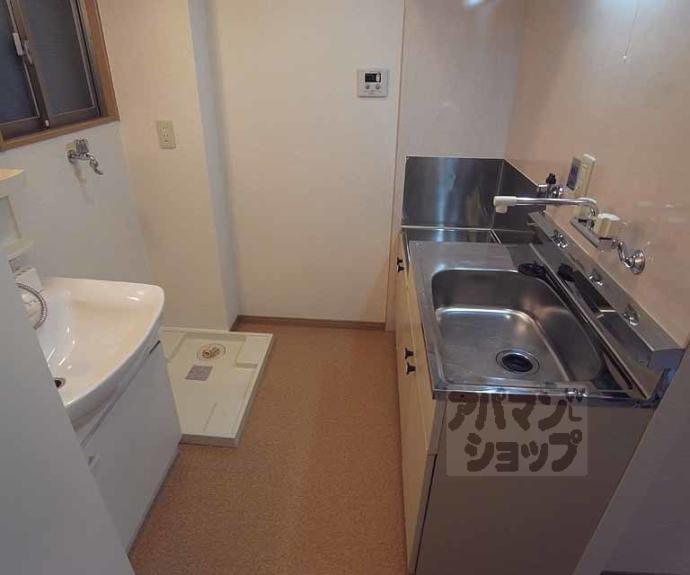 【エレガンス西院】間取