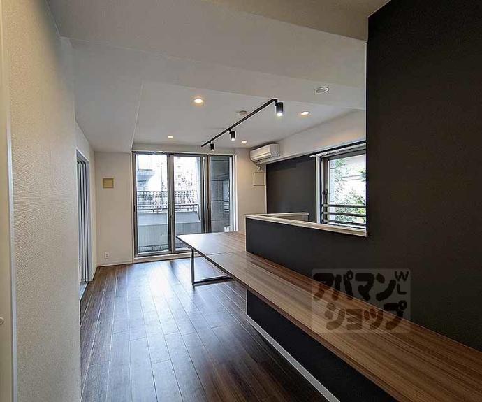 【パインフィールド洛西】間取