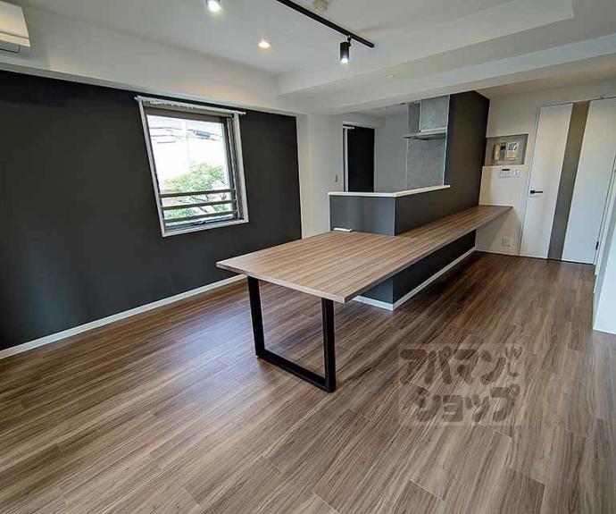 【パインフィールド洛西】間取