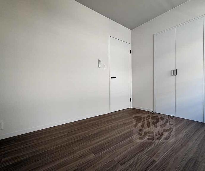 【パインフィールド洛西】間取