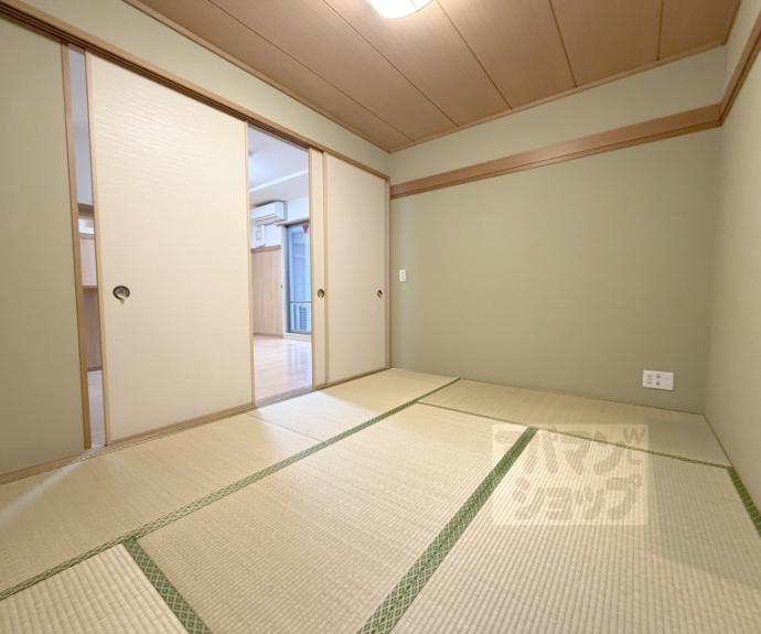 【パインフィールド西院】間取