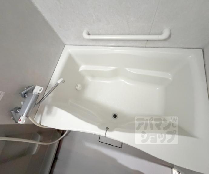 【パインフィールド西院】間取