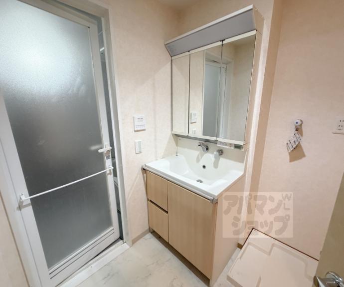 【パインフィールド西院】間取