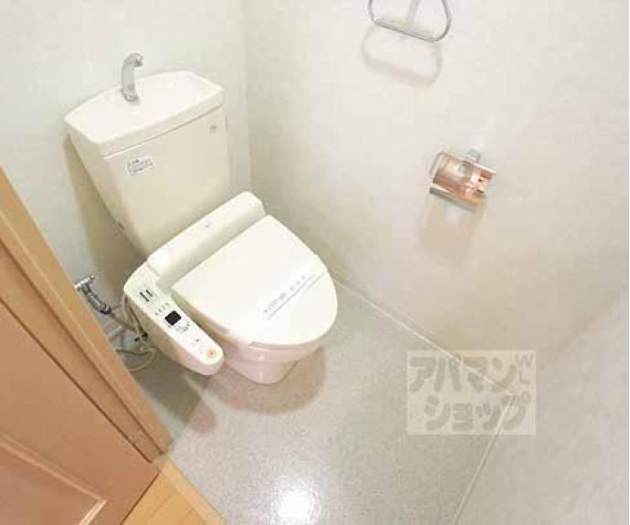 【パインフィールド西院】間取