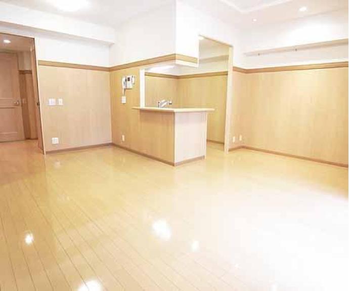 【パインフィールド西院】間取