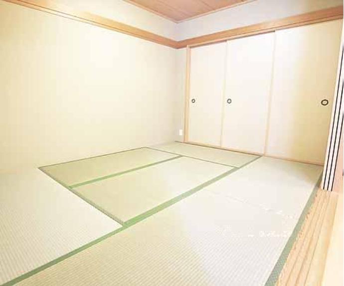 【パインフィールド西院】間取