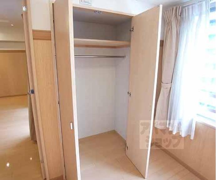 【パインフィールド西院】間取