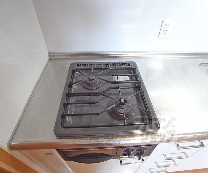 【パインフィールド西院】間取