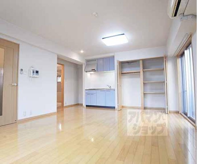 【ランブラス桂水築町】間取
