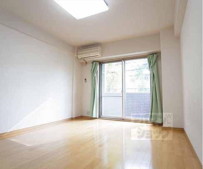 【ランブラス桂水築町】間取