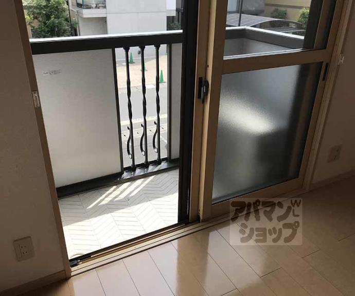 【ラフロール桂川Ⅱ】間取