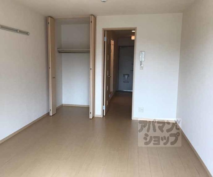 【ラフロール桂川Ⅱ】間取