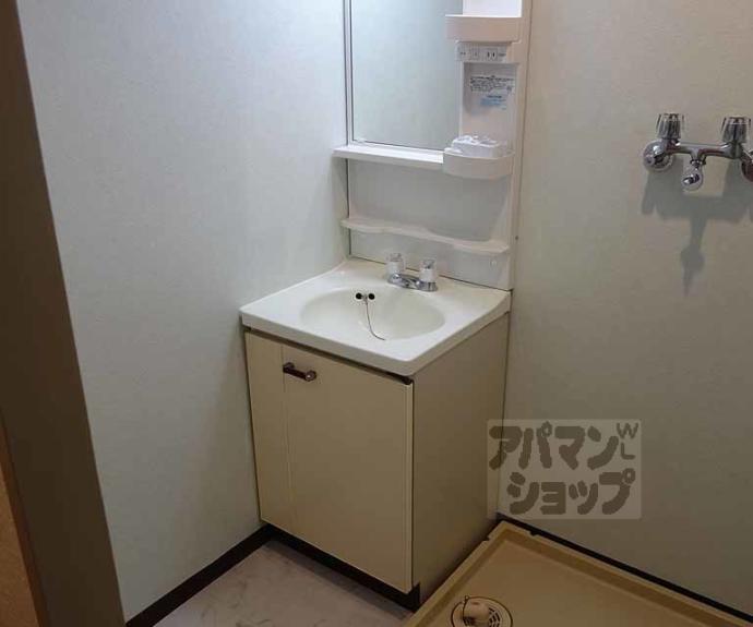 【ＦＯＲＵＭ東向日】間取