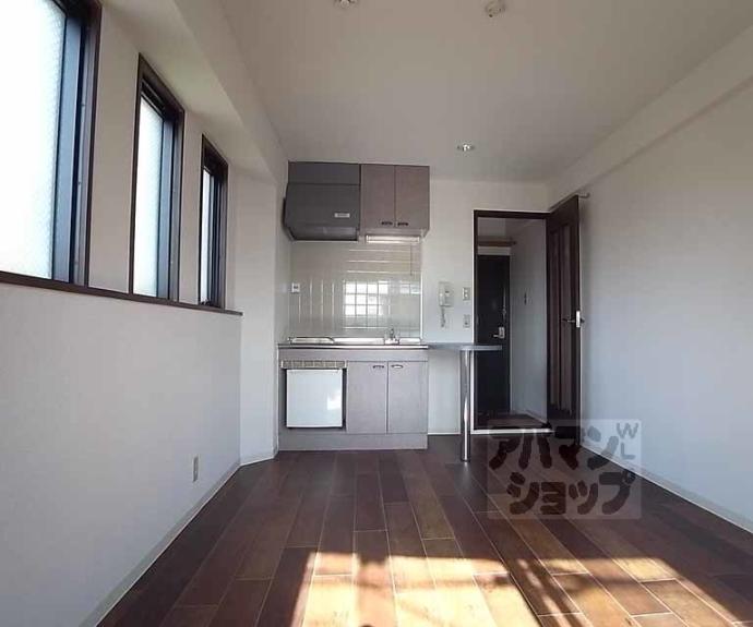 【プランニングバンクビル西院】間取