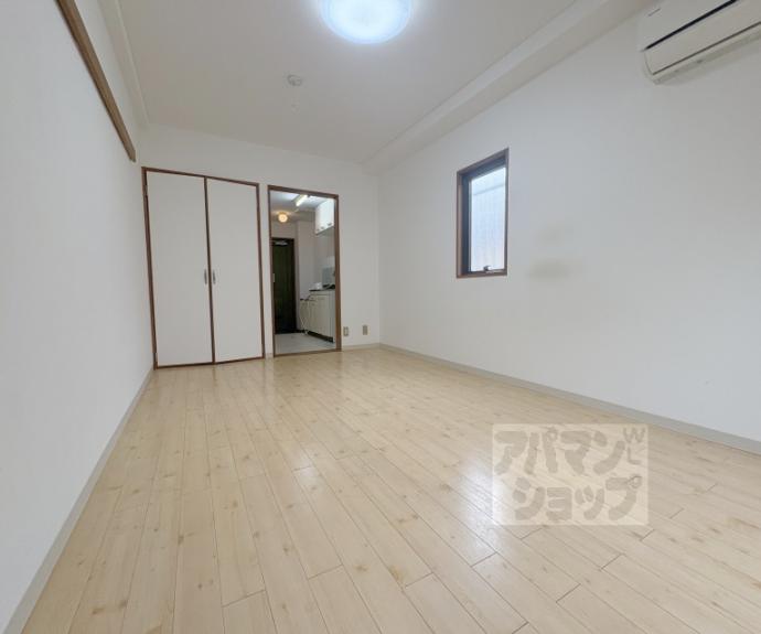 【シャルム太秦】間取