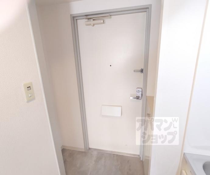 【メゾン・ド・六角】間取