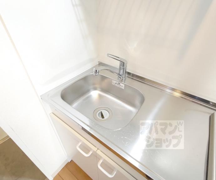 【メゾン・ド・六角】間取