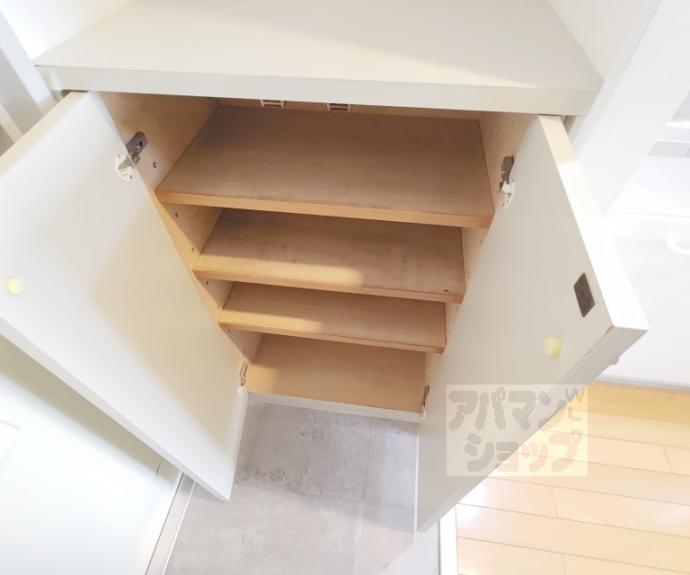 【メゾン・ド・六角】間取