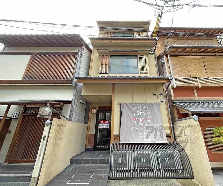 サンウィステリアかなげん