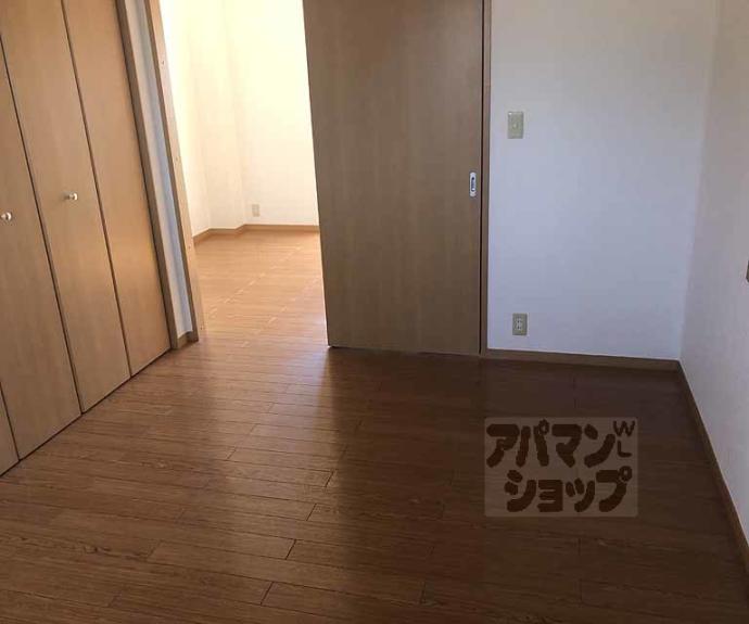 【イーズコート桂Ⅱ】間取