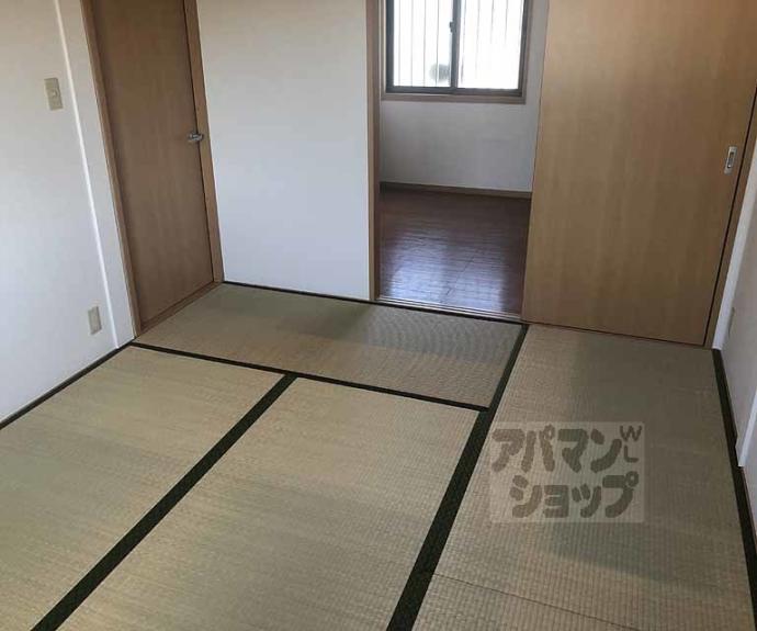 【イーズコート桂Ⅱ】間取