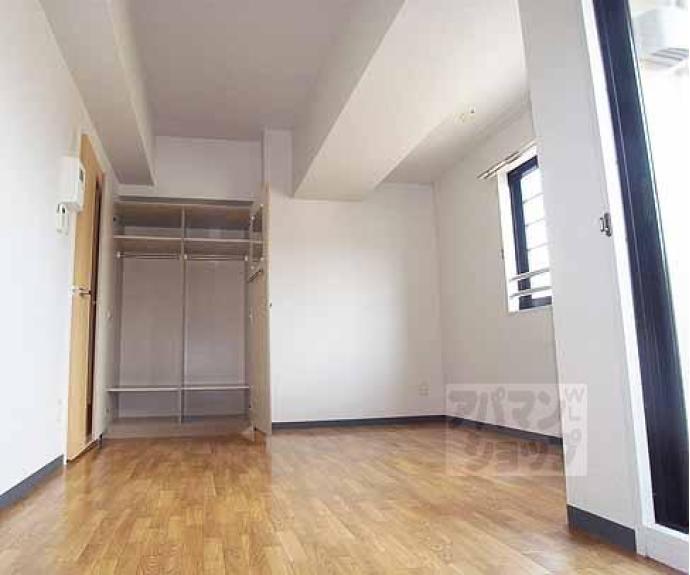 【エル・セレーノ西院Ⅱ番館】間取