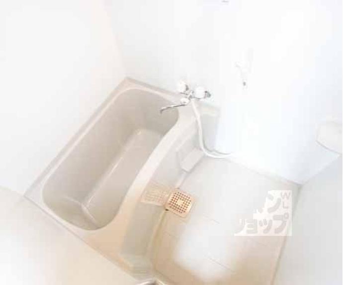 【エル・セレーノ西院Ⅱ番館】間取