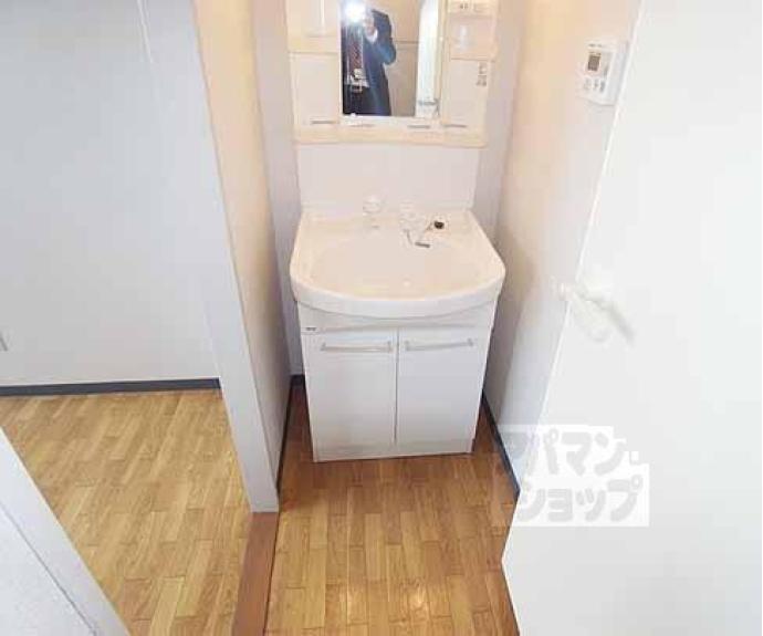 【エル・セレーノ西院Ⅱ番館】間取