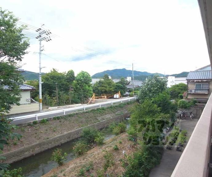【メイプルリーフ嵯峨野】間取