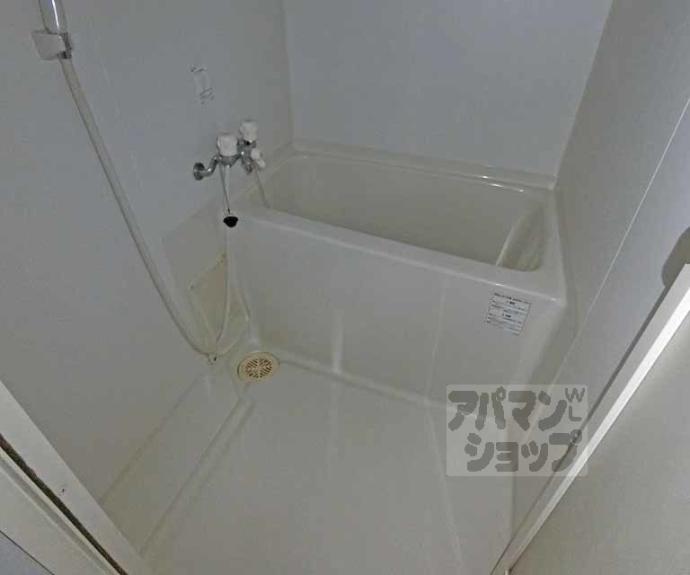 【メイプルリーフ嵯峨野】間取