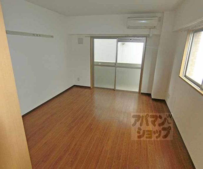 【グリーンコート】間取