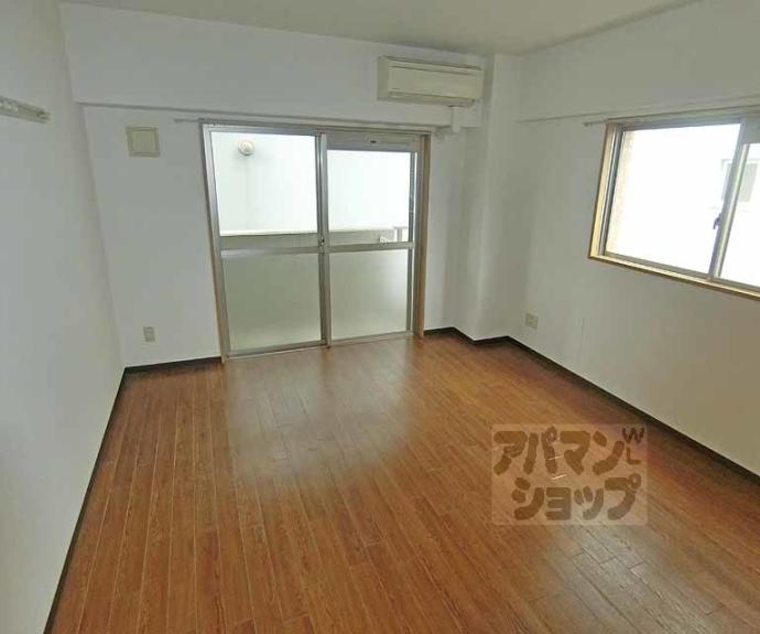 【グリーンコート】間取