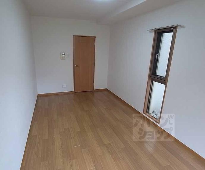 【作思以度　衣笠】間取