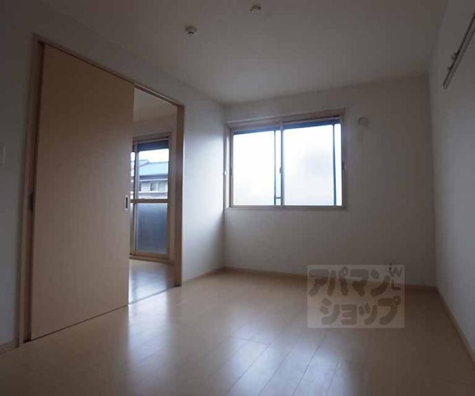 【パストラル西向日】間取