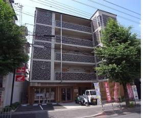 セラヴィ新丸太町：間取図