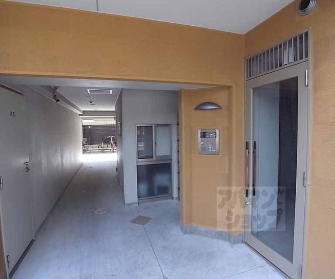 【セラヴィ新丸太町】間取