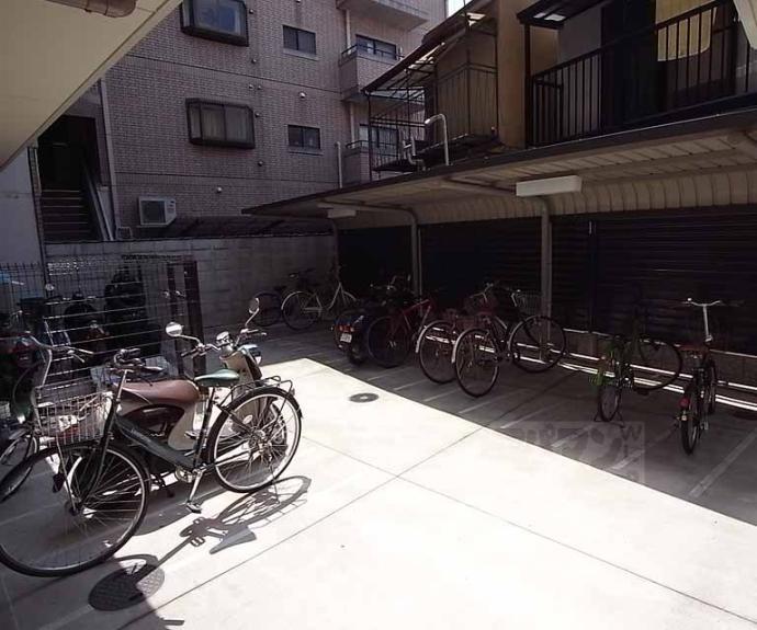 【セラヴィ新丸太町】間取